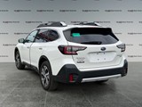 2022 Subaru Outback Premier XT image 3