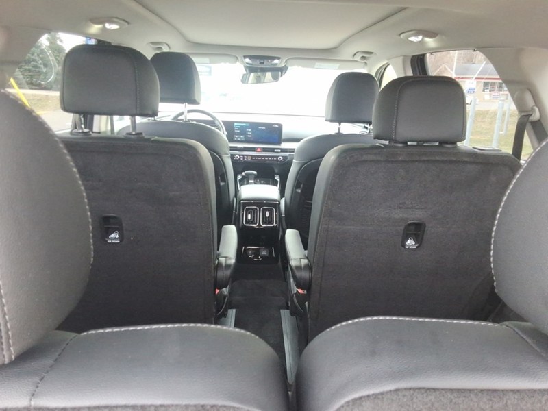 2025 Kia Sorento X-Line Limited AWD w/Black Interior