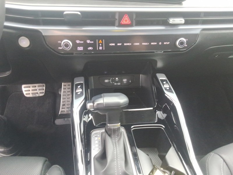 2025 Kia Sorento X-Line Limited AWD w/Black Interior