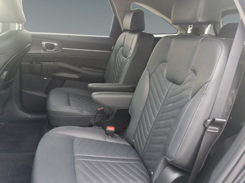 2025 Kia Sorento X-Line Limited AWD w/Black Interior