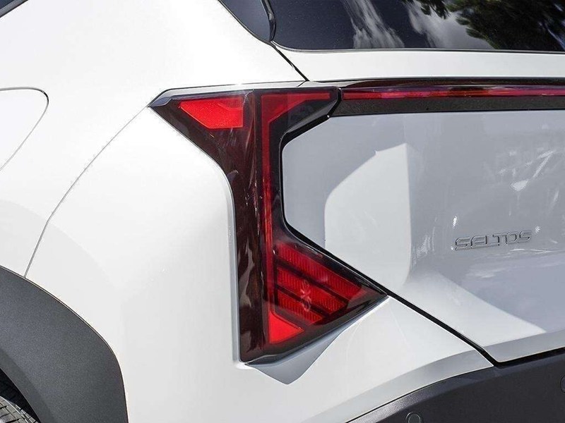 2027 Kia Seltos LX FWD