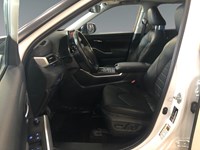 2022 Toyota Highlander XLE AWD - 2 Sets of Wheels Incl.