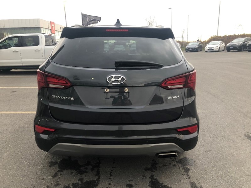 2018 Hyundai Santa Fe Sport 2.4L Premium | 2 Sets of Wheels Included!