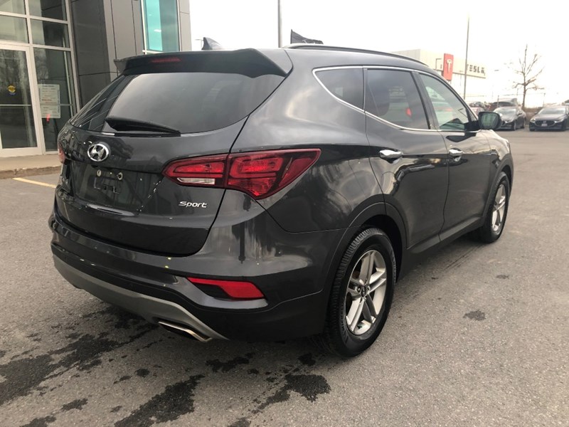 2018 Hyundai Santa Fe Sport 2.4L Premium | 2 Sets of Wheels Included!