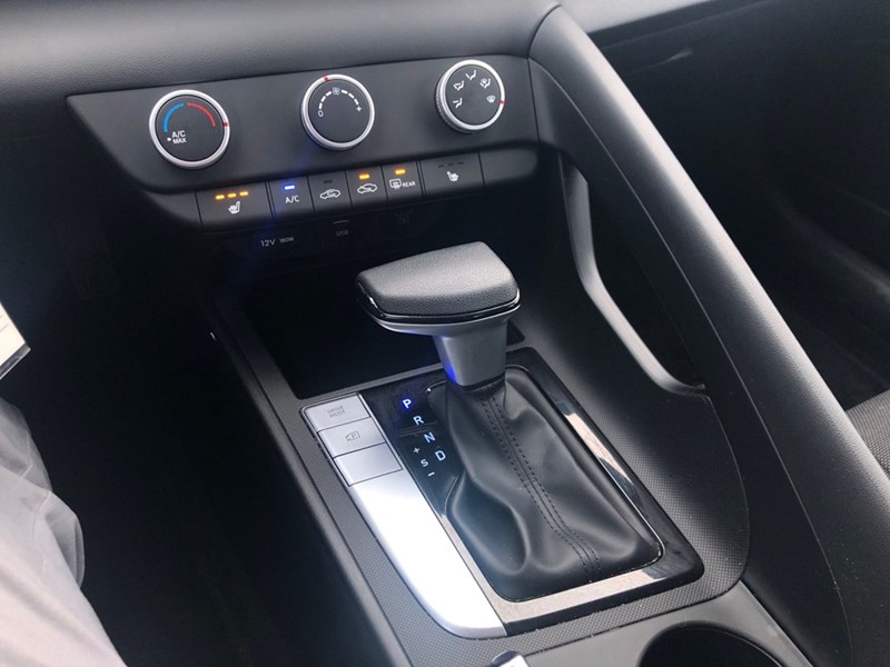 2024 Hyundai Elantra Essential IVT | 2 Sets of Wheels Included!