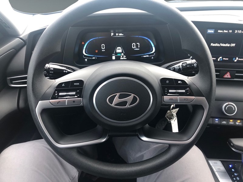 2024 Hyundai Elantra Essential IVT | 2 Sets of Wheels Included!