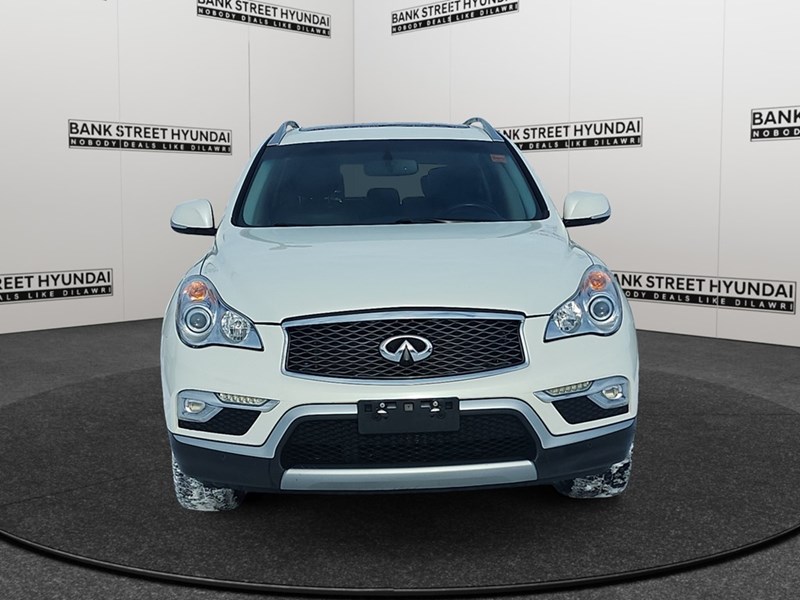 2016 INFINITI QX50 AWD 4dr
