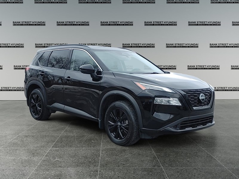 2023 Nissan Rogue AWD SV Midnight Edition