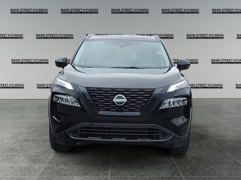 2023 Nissan Rogue AWD SV Midnight Edition