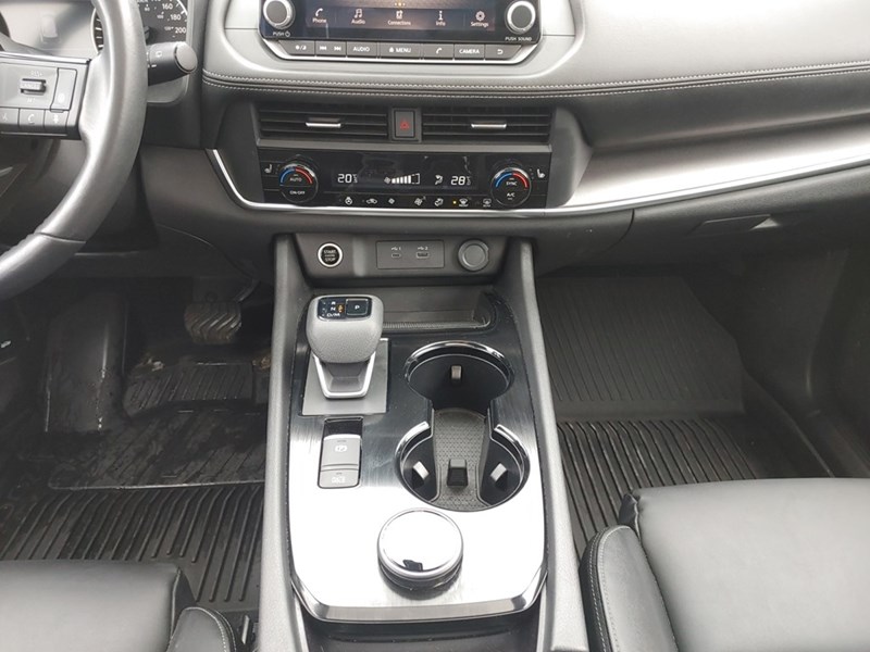 2023 Nissan Rogue AWD SV Midnight Edition