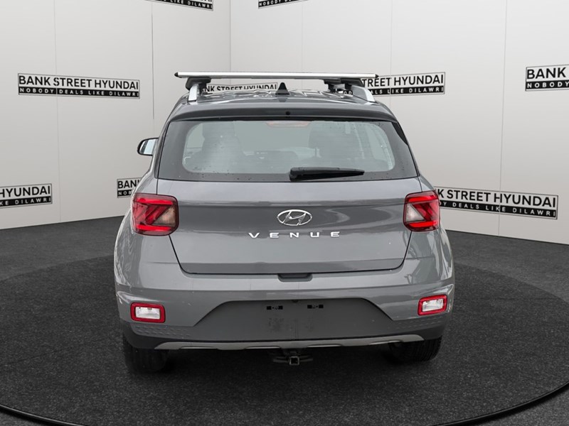 2022 Hyundai Venue Trend IVT