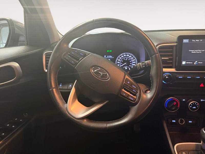 2022 Hyundai Venue Trend IVT