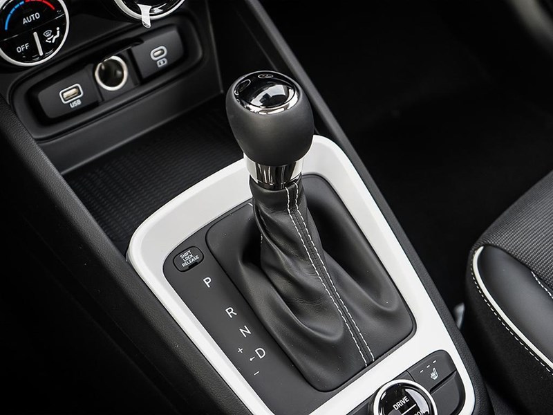 2026 Hyundai Venue Ultimate IVT w/Denim Interior