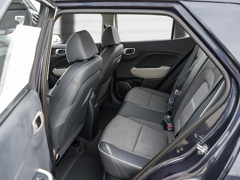 2026 Hyundai Venue Ultimate IVT w/Denim Interior