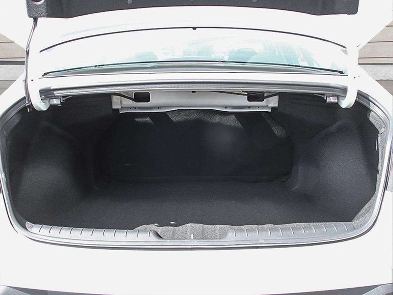2026 Hyundai Elantra Preferred IVT w/Tech Pkg