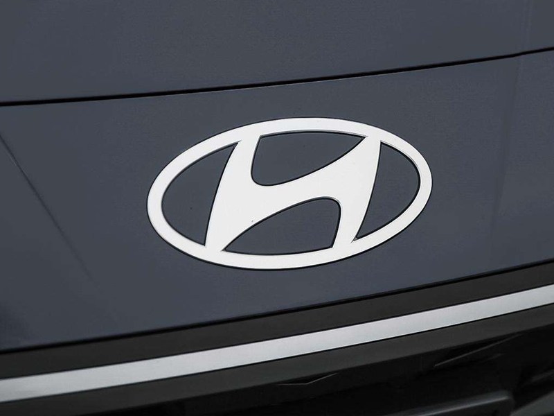 2026 Hyundai Elantra HEV Luxury Sedan