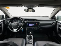 2019 Toyota Corolla SE Manual