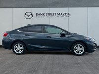 2017 Chevrolet Cruze 4dr Sdn 1.4L LT w/1SD