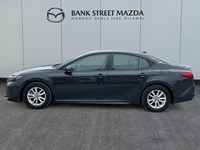 2025 Toyota Camry SE Hybrid - One Owner - Clean CarFax