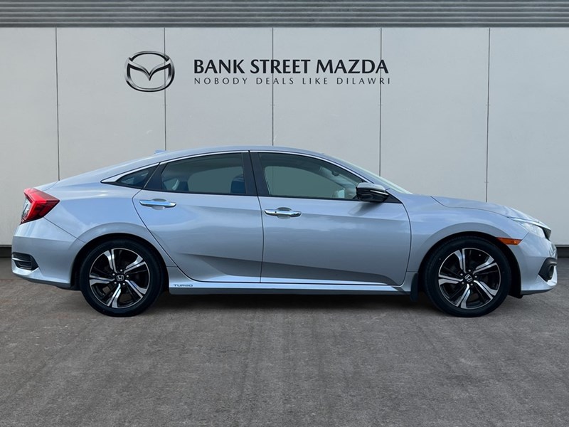 2018 Honda Civic Touring CVT