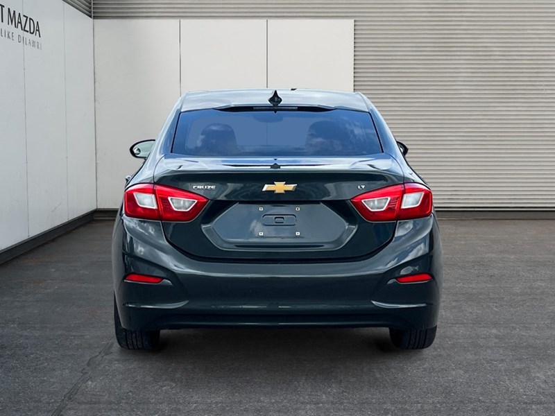 2017 Chevrolet Cruze 4dr Sdn 1.4L LT w/1SD