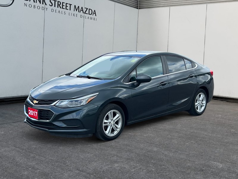 2017 Chevrolet Cruze 4dr Sdn 1.4L LT w/1SD