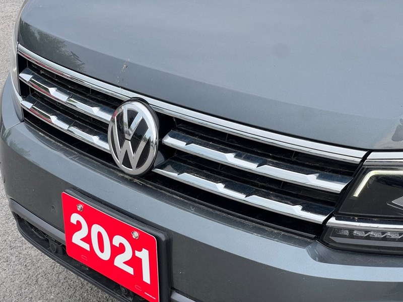 2021 Volkswagen Tiguan Highline 4MOTION - Low Mileage - Clean CarFax - Dealer Serviced