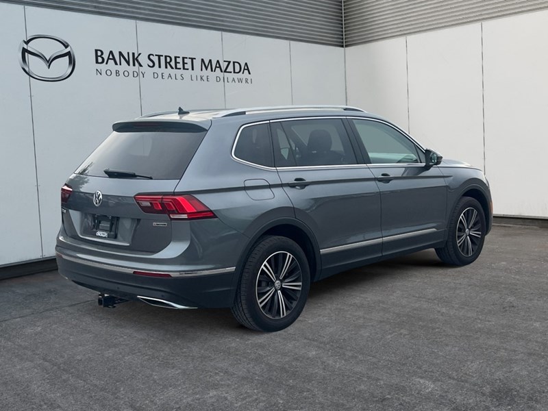 2021 Volkswagen Tiguan Highline 4MOTION - Low Mileage - Clean CarFax - Dealer Serviced