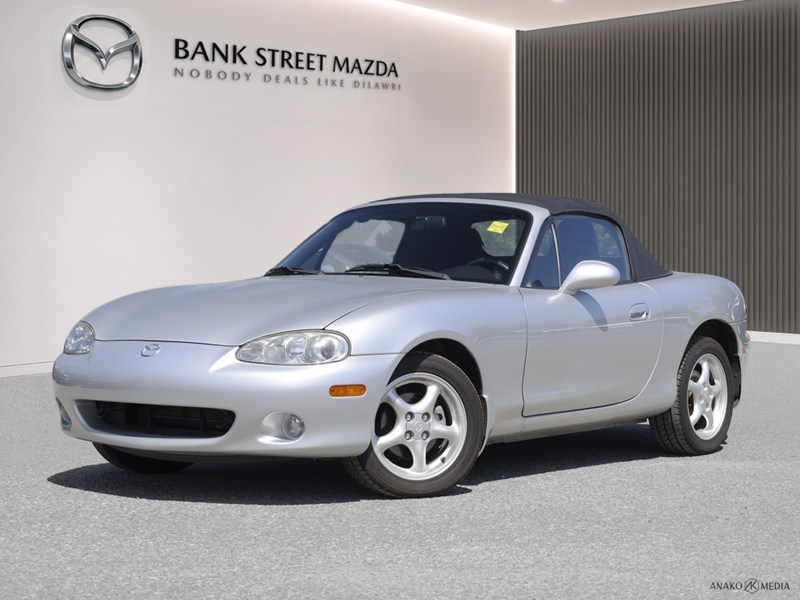 2002 Mazda MX-5 Miata Auto - Inc. 2 Year / 40,000 KM Powertrain Warranty