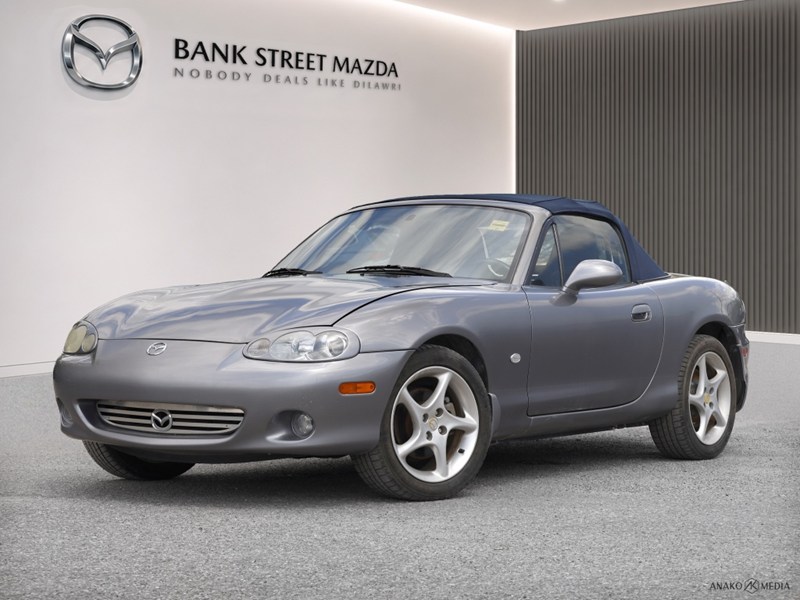 2003 Mazda MX-5 Miata Shinsen Edition - Inc. 2 Year / 40,000 KM Powertrain Warranty