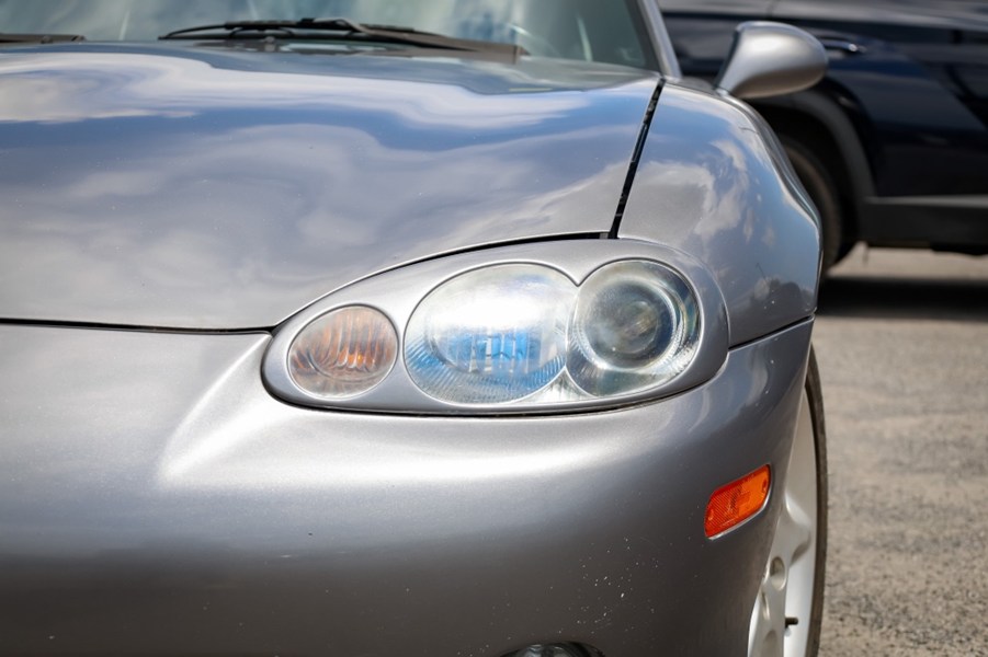 2003 Mazda MX-5 Miata Shinsen Edition - Inc. 2 Year / 40,000 KM Powertrain Warranty