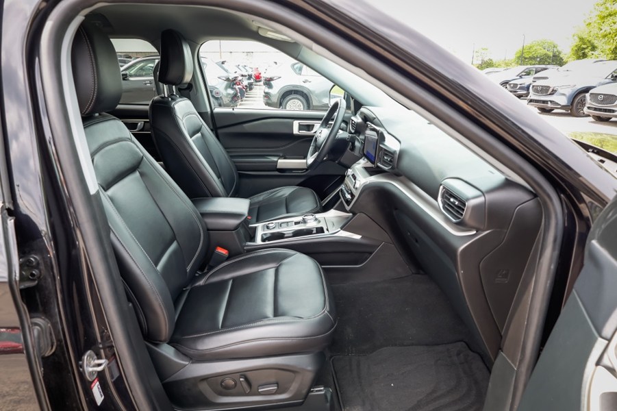 2023 Ford Explorer XLT 4WD