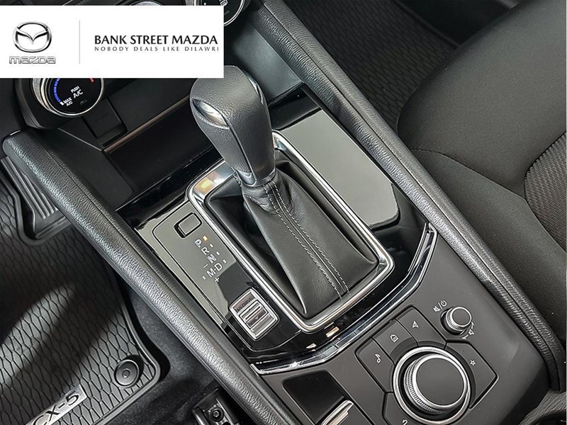 2025 Mazda PRO-XROSS GX AWD