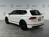 2023 Volkswagen Tiguan Comfortline R-Line Black image 3