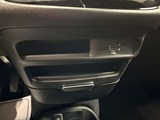2027 Chrysler Pacifica Select image 2