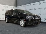 2027 Chrysler Pacifica Select image 4