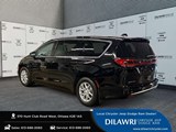 2027 Chrysler Pacifica Select image 1