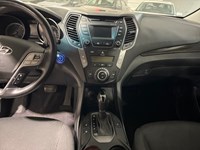 2016 Hyundai Santa Fe XL AWD 4dr 3.3L Auto Premium