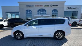 2022 Chrysler Pacifica Hybrid Limited | 360 CAMERA | REAR SEAT ENTERTAINMENT