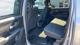 2022 RAM 1500 Tradesman 4x4 Crew Cab 5'7" Box