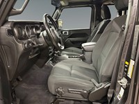 2023 Jeep Wrangler Sport Altitude WITH SOFT TOP !