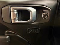 2023 Jeep Wrangler Sport Altitude WITH SOFT TOP !