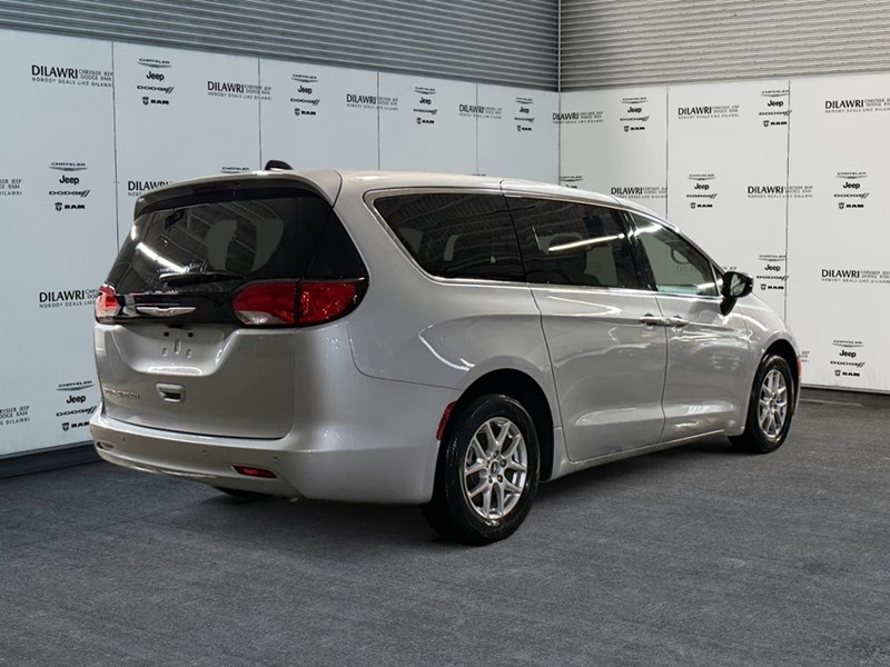 2024 Chrysler Grand Caravan SXT