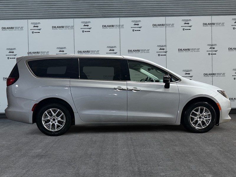 2024 Chrysler Grand Caravan SXT