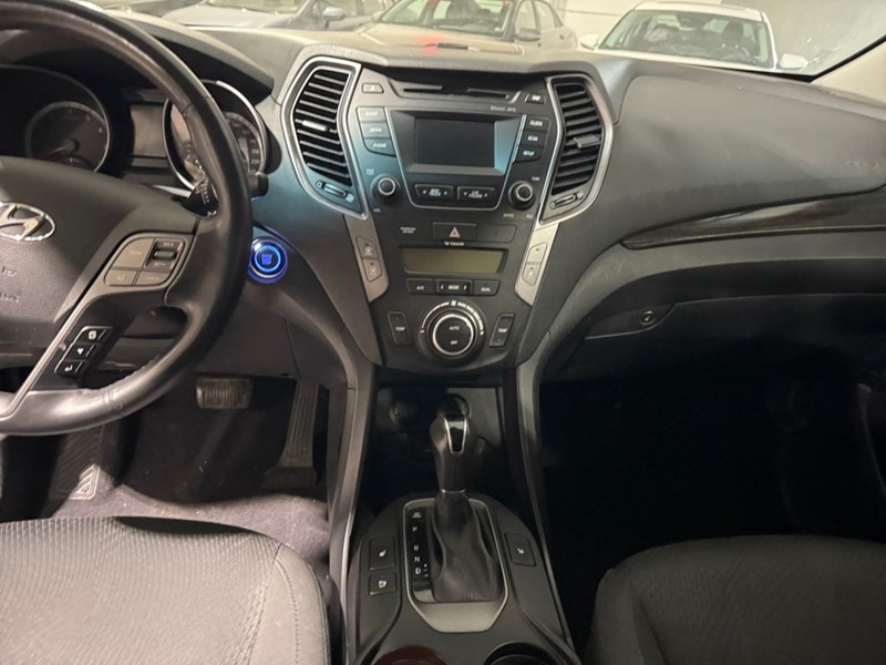 2016 Hyundai Santa Fe XL AWD 4dr 3.3L Auto Premium