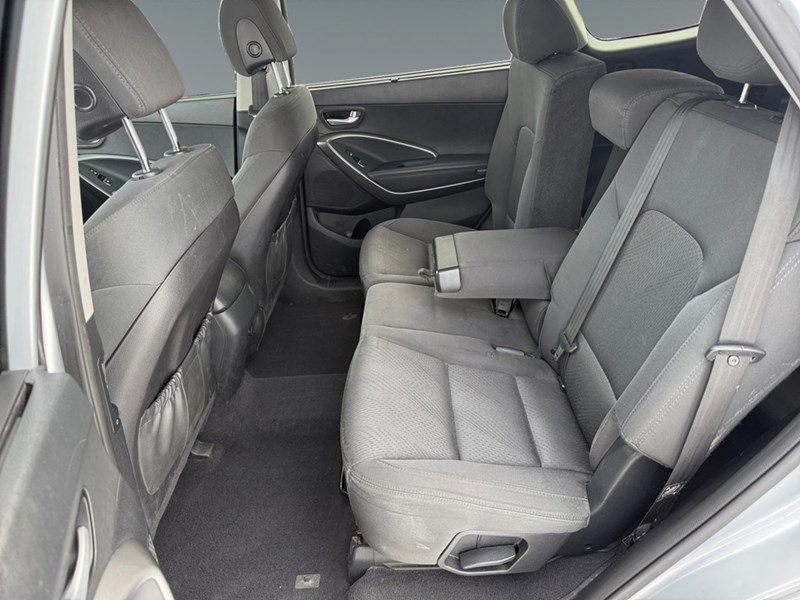 2016 Hyundai Santa Fe XL AWD 4dr 3.3L Auto Premium