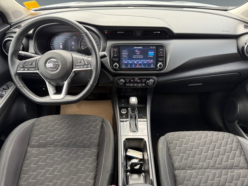 2021 Nissan Kicks SV FWD
