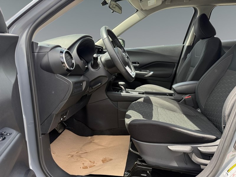 2021 Nissan Kicks SV FWD