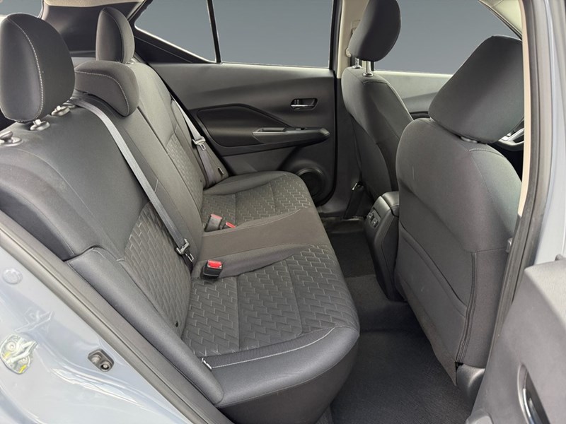 2021 Nissan Kicks SV FWD