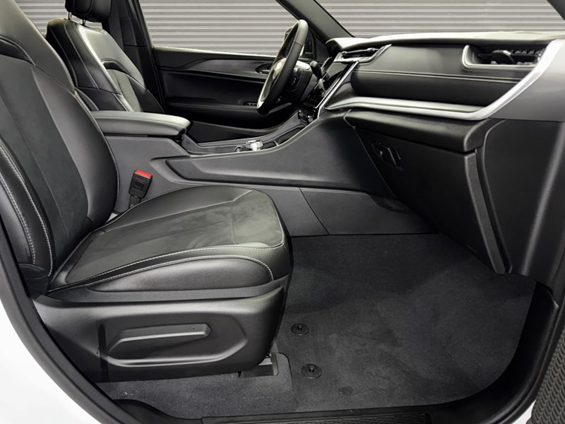 2024 Jeep Grand Cherokee Altitude 4x4